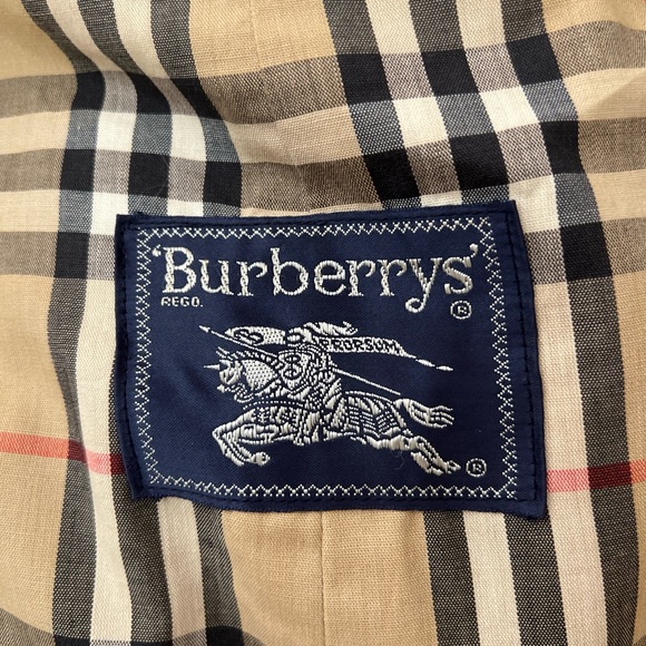 Vintage Burberrys Trench Coat EUC - Picture 8 of 15